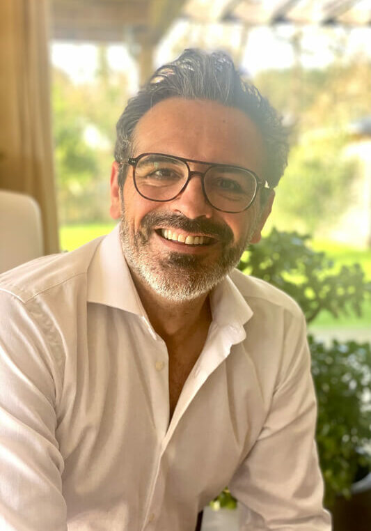 Alex-portrait-asssis-800
